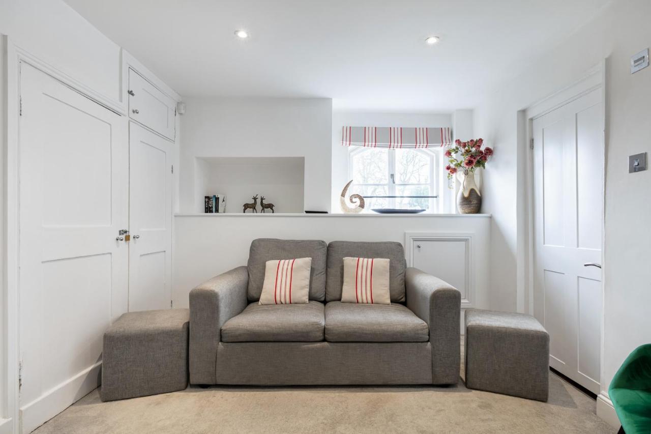 Castle Properties: The Duchess, 3 Bed Family Cottage Windsor Extérieur photo