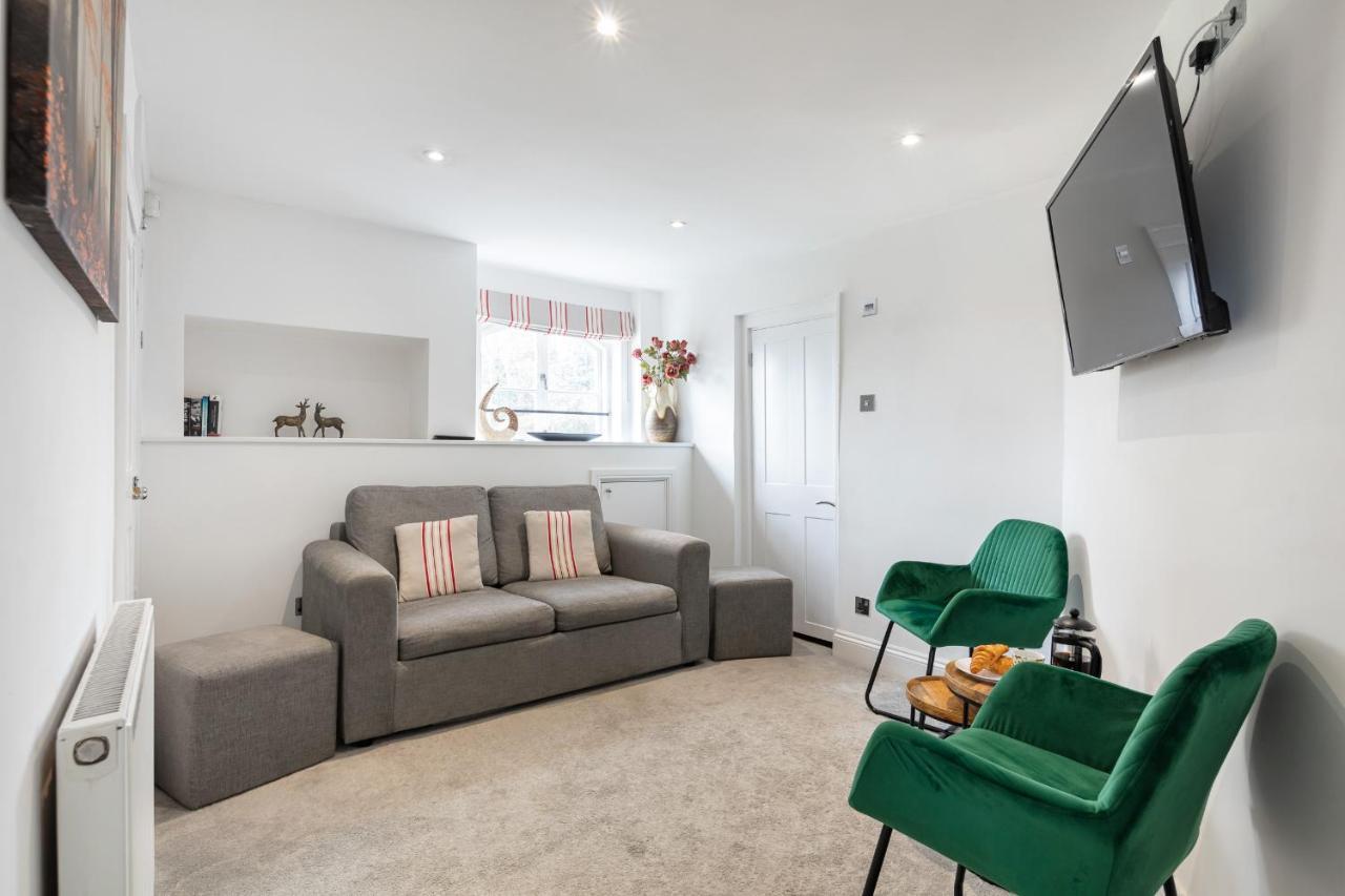 Castle Properties: The Duchess, 3 Bed Family Cottage Windsor Extérieur photo