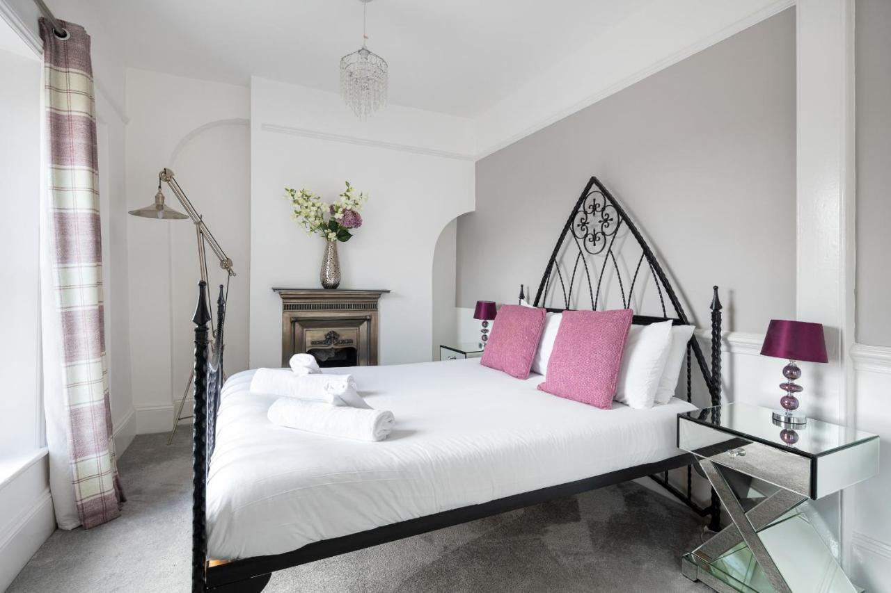 Castle Properties: The Duchess, 3 Bed Family Cottage Windsor Extérieur photo