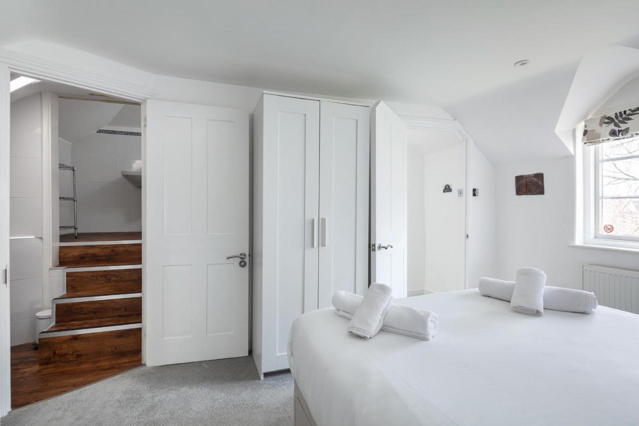 Castle Properties: The Duchess, 3 Bed Family Cottage Windsor Extérieur photo