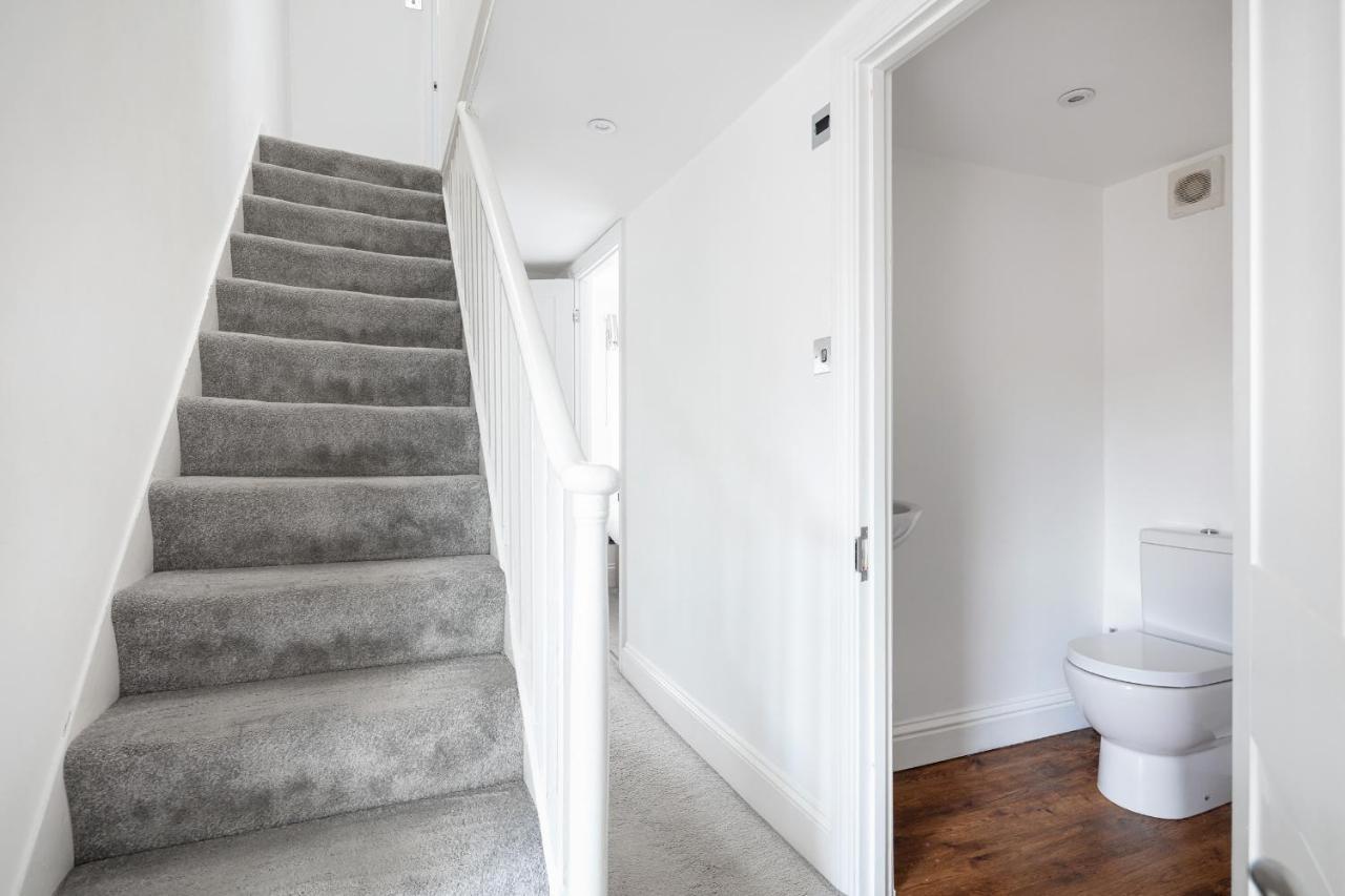 Castle Properties: The Duchess, 3 Bed Family Cottage Windsor Extérieur photo