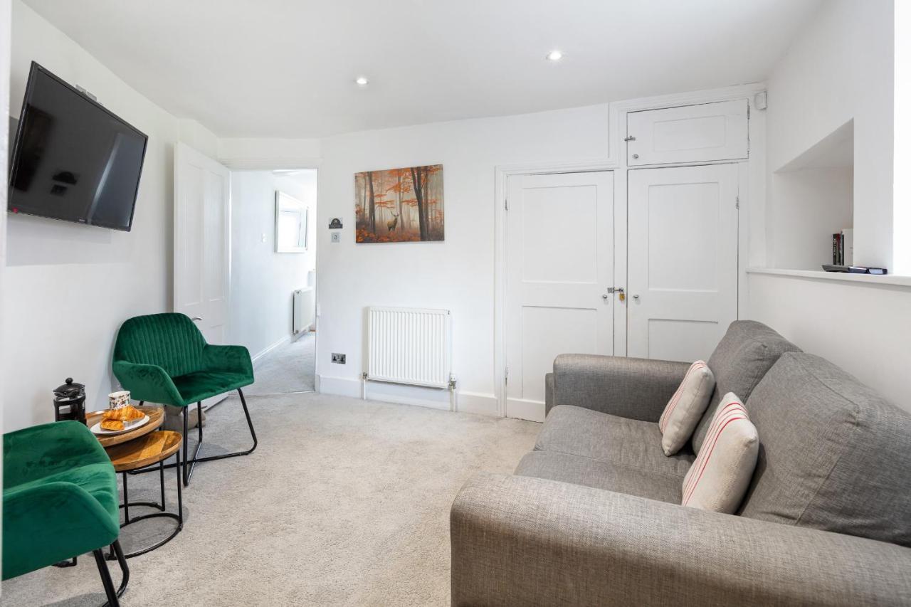 Castle Properties: The Duchess, 3 Bed Family Cottage Windsor Extérieur photo