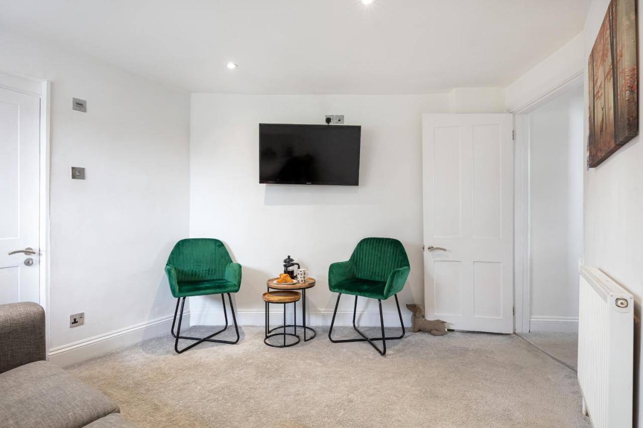 Castle Properties: The Duchess, 3 Bed Family Cottage Windsor Extérieur photo