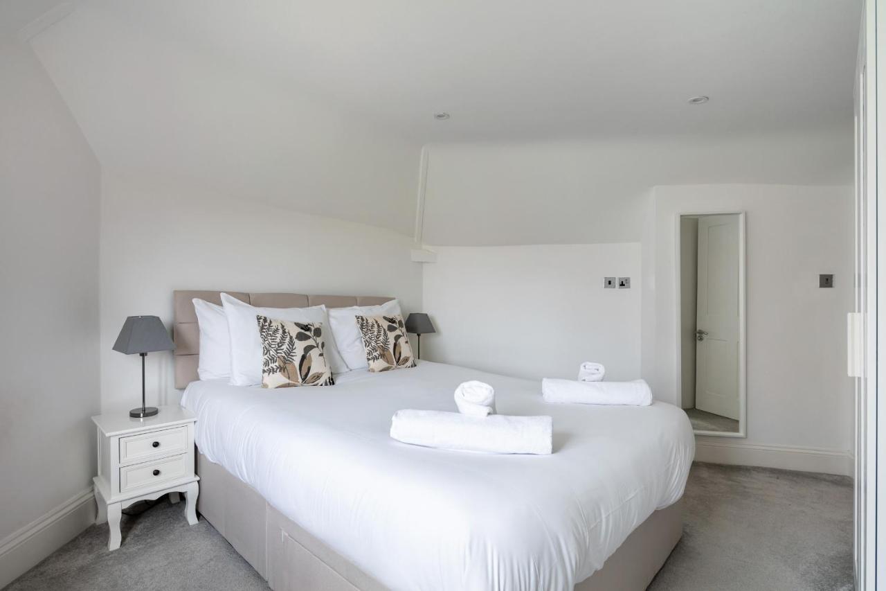Castle Properties: The Duchess, 3 Bed Family Cottage Windsor Extérieur photo