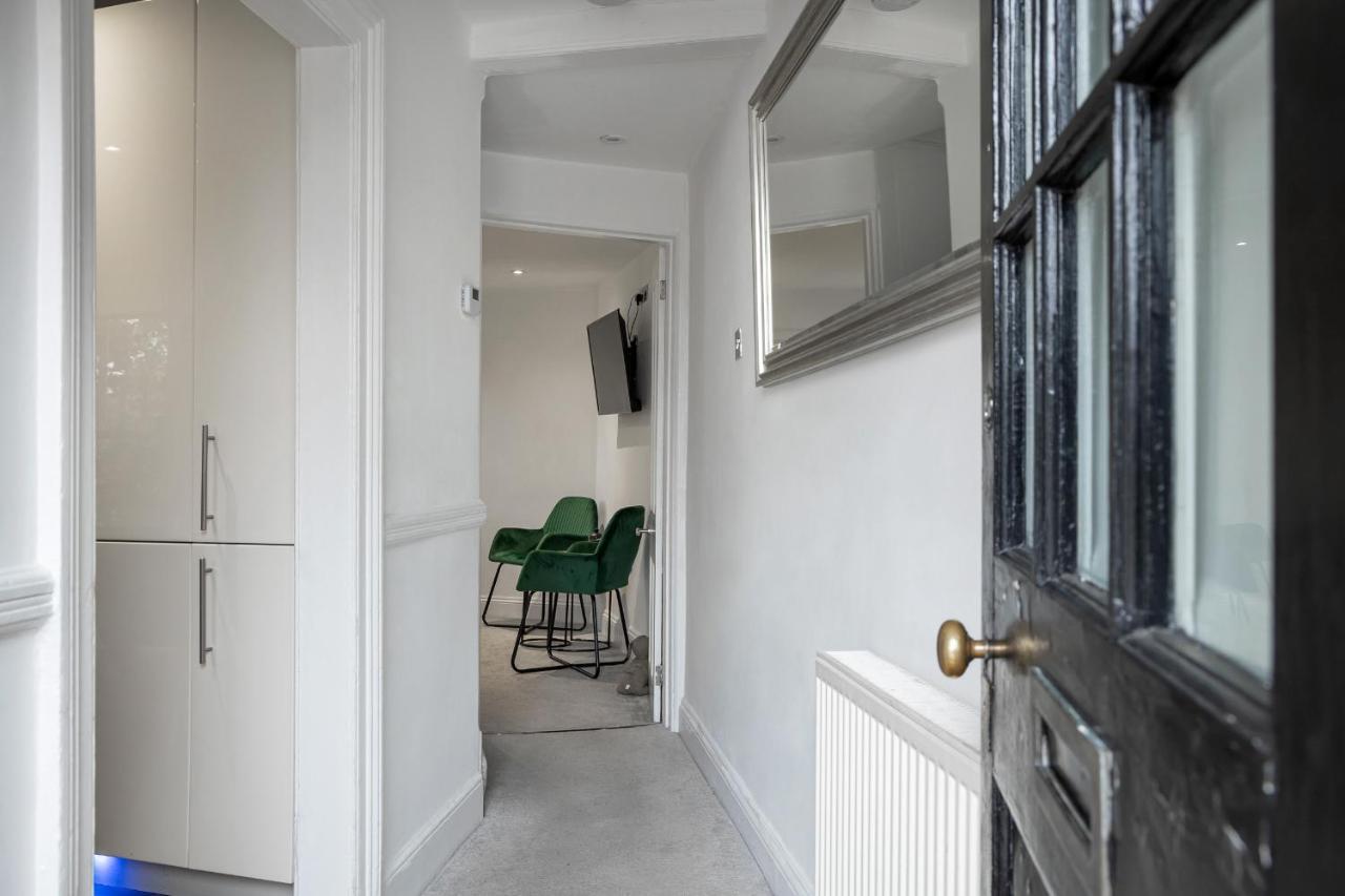 Castle Properties: The Duchess, 3 Bed Family Cottage Windsor Extérieur photo