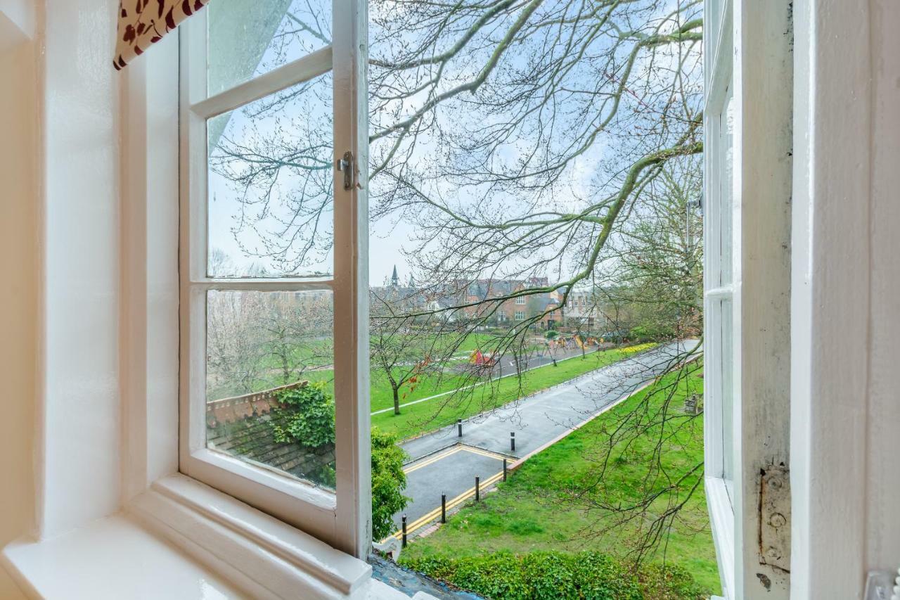 Castle Properties: The Duchess, 3 Bed Family Cottage Windsor Extérieur photo
